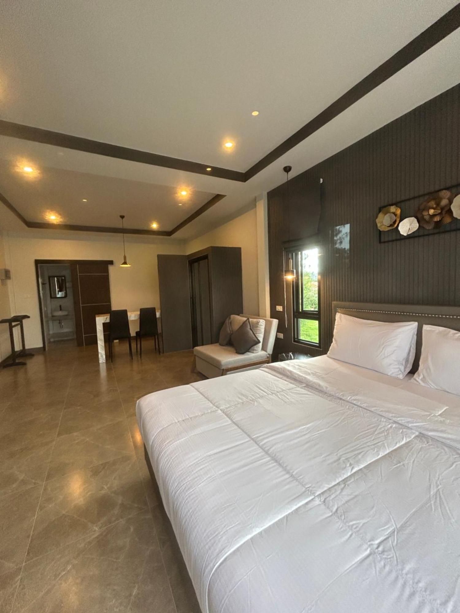 Hotel Baan Fran Sim Da Bang Tao Beach  Esterno foto